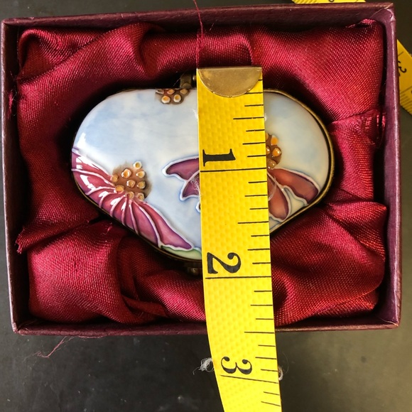 NWOT BENAYA BY INNOVATION ENAMEL TRINKET BOX - Picture 9 of 11